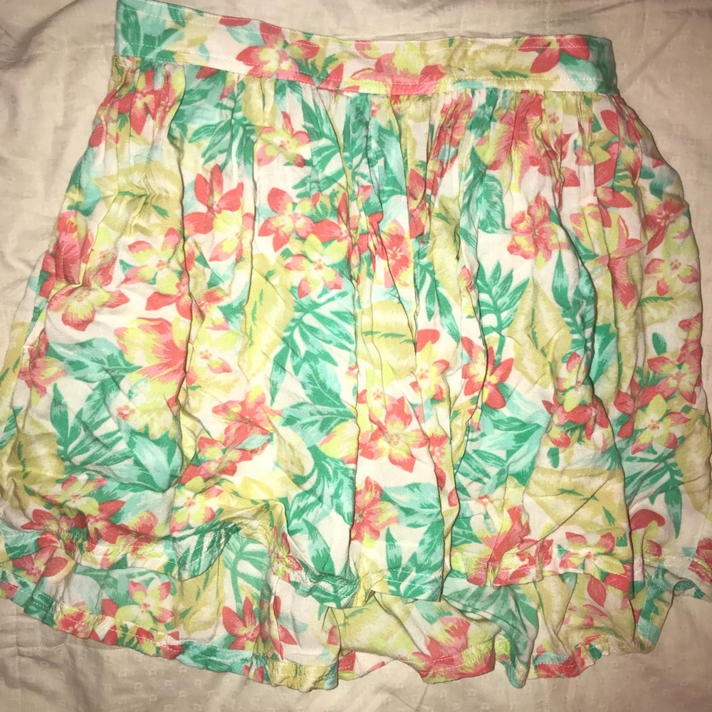 American Eagle floral skirt